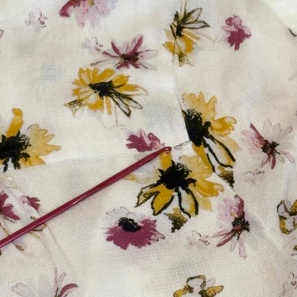 Lucky Brand Women’s M Peasant Blouse Top | White Floral Long Sleeve Boho - Picture 9 of 13